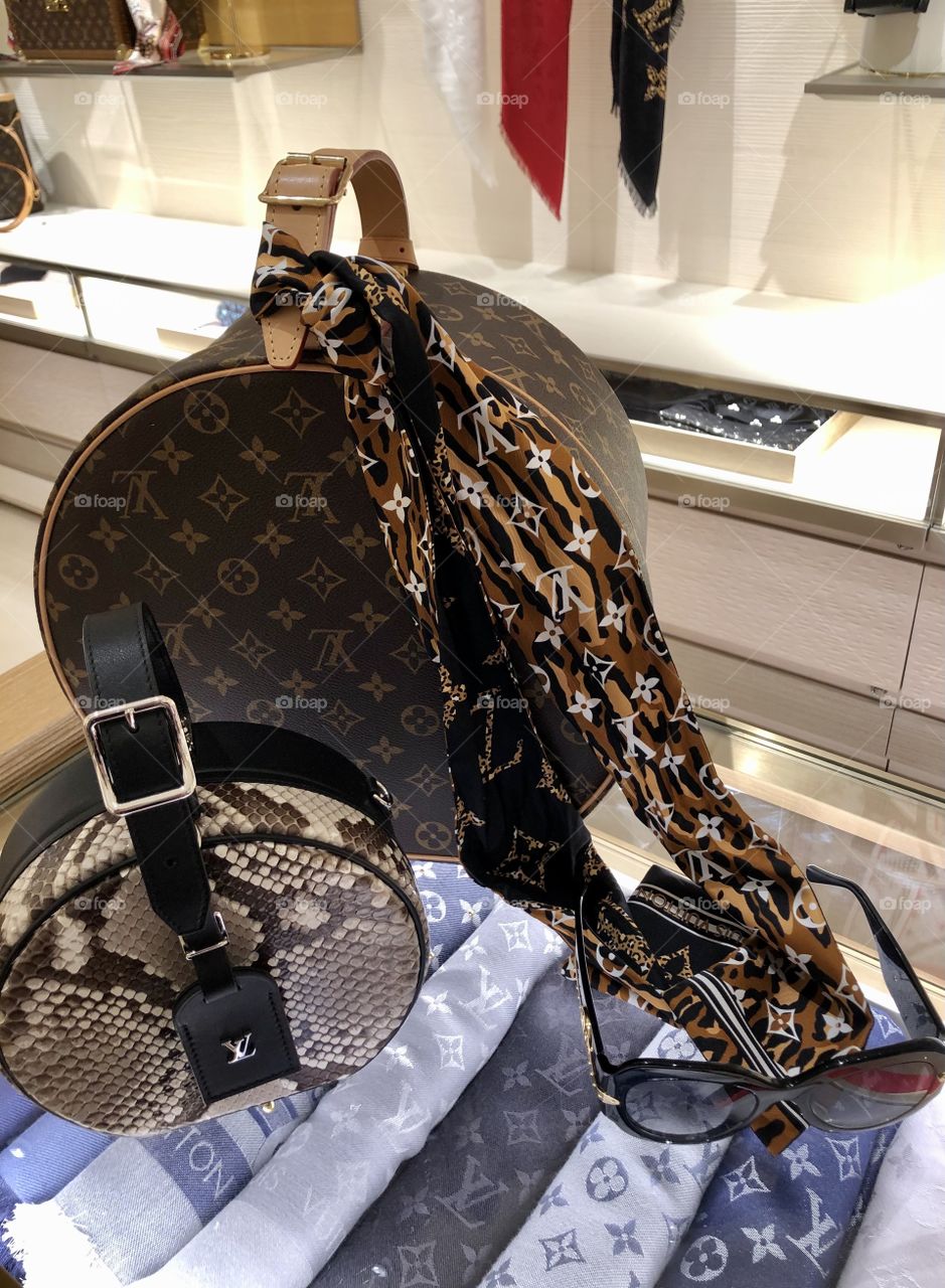 Fashion Handbag Display
