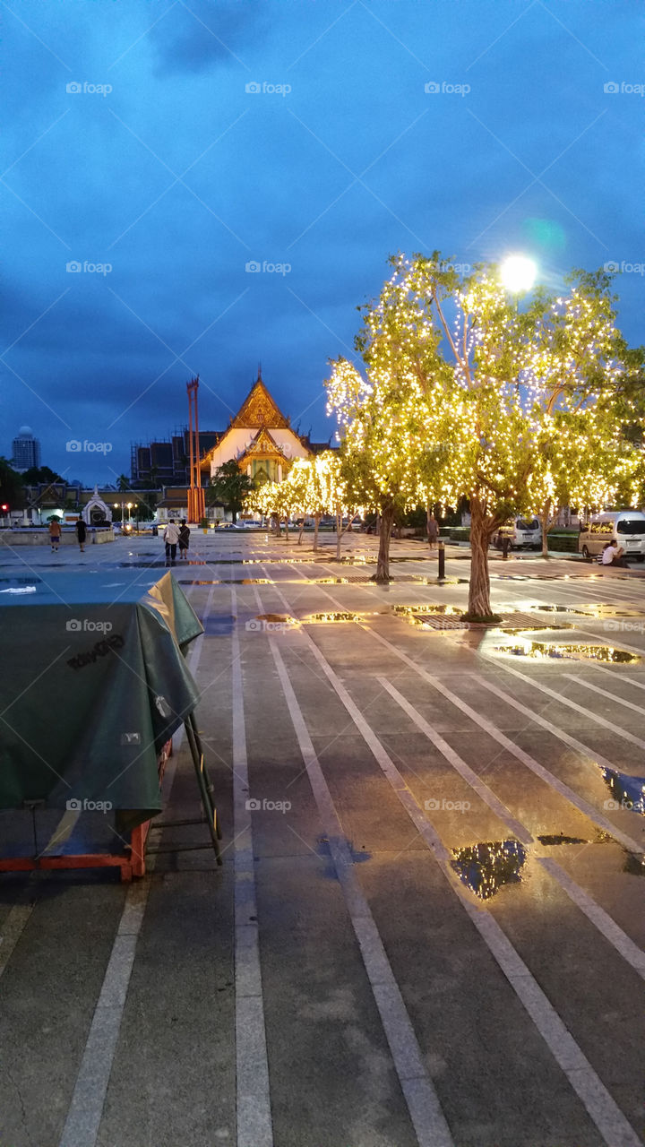 Lighted Square. Travelling through Bangkok