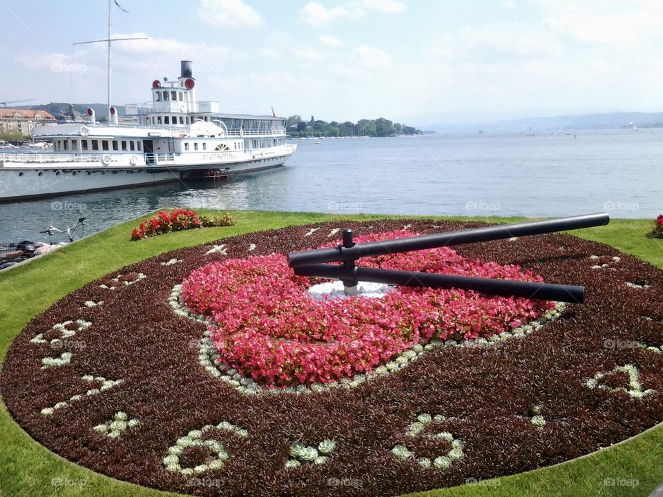 Flower Clock in Zurich - Switzerland