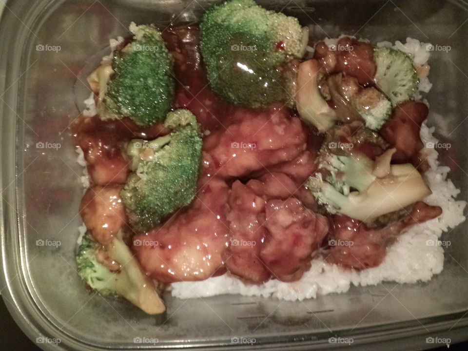 General tsao chicken over rice and with broccoli