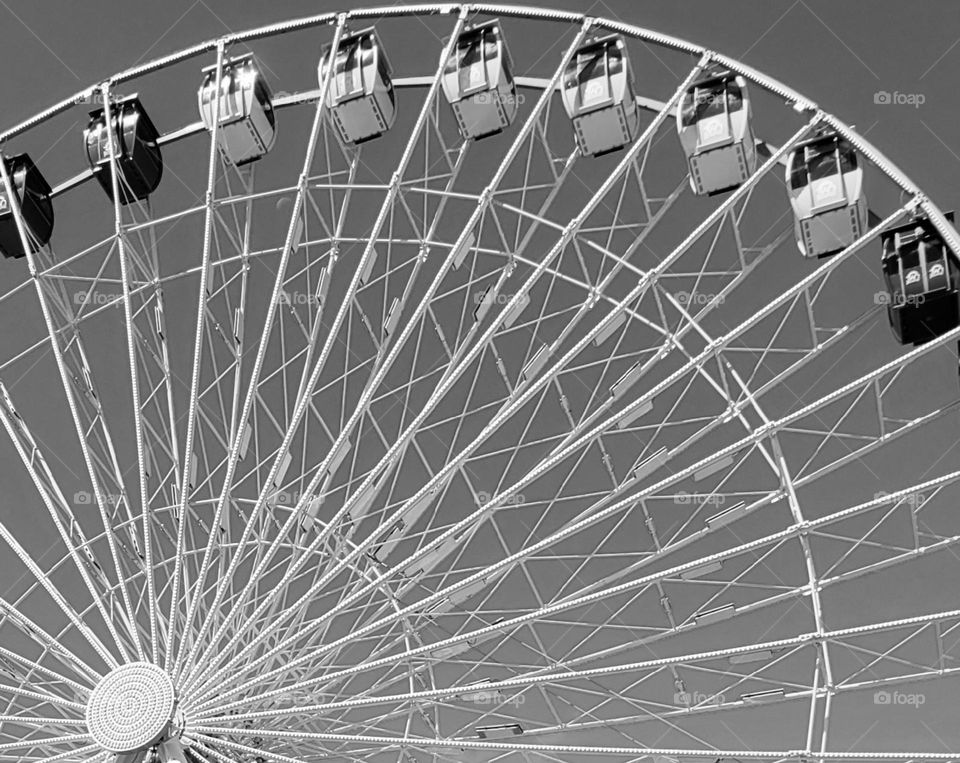 Ferris Wheel in black and white