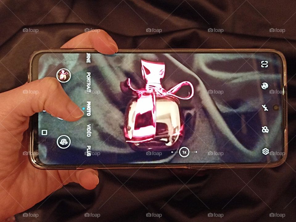 tacking photo to the foap mission