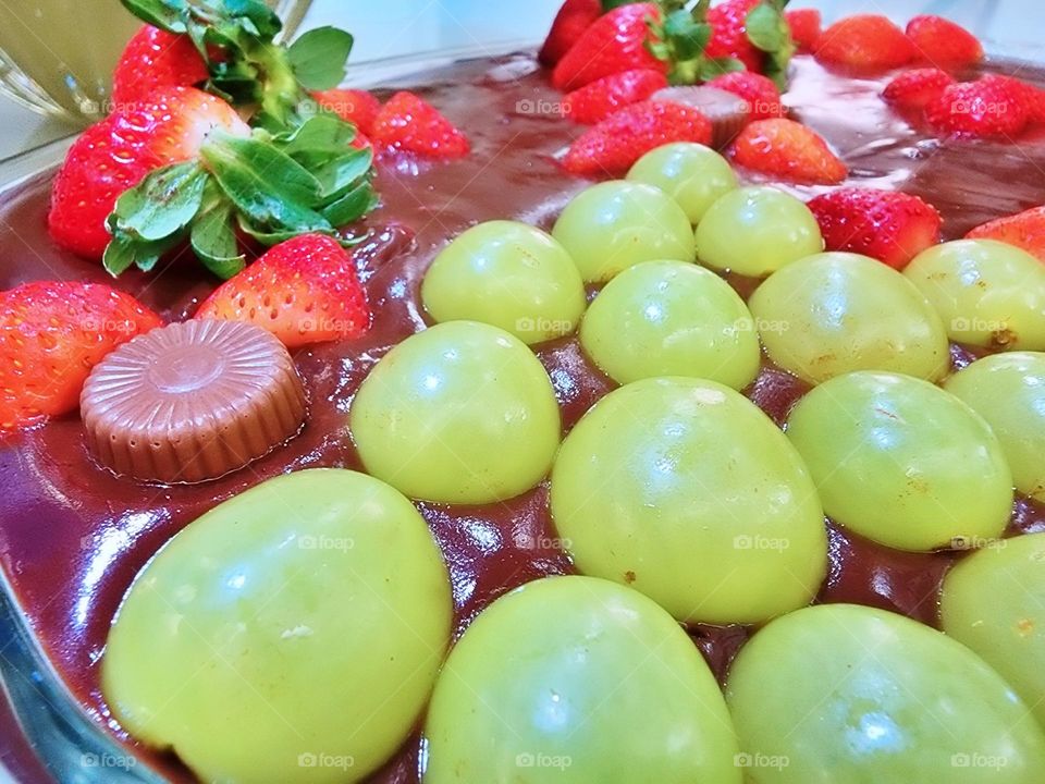 apple party drink ingredient young beef salmon fish pepper sauce delicious eating rice vegan sustainability pasta container japanese onion bowl delivery collection appetizer spice snack tasty asian vegetables kitchen chicken salad fried fruit food ve