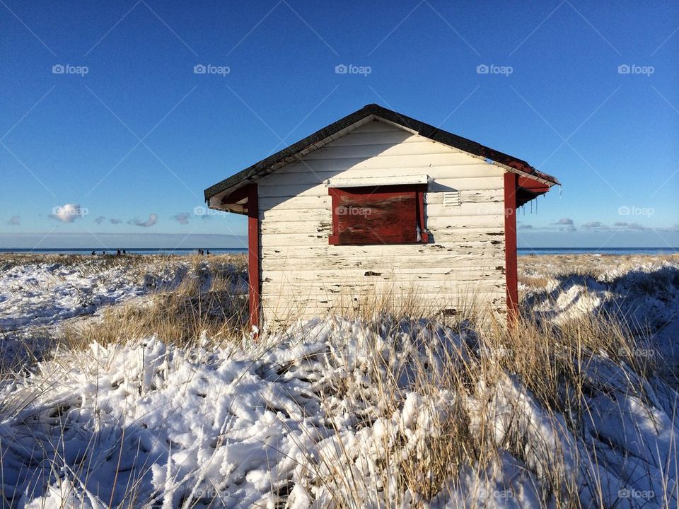 Beach hut