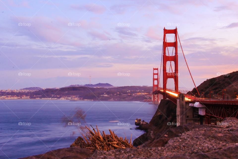 San Francisco’s Golden Gate Bridge at its finest at sunset in long exposure. 🌉