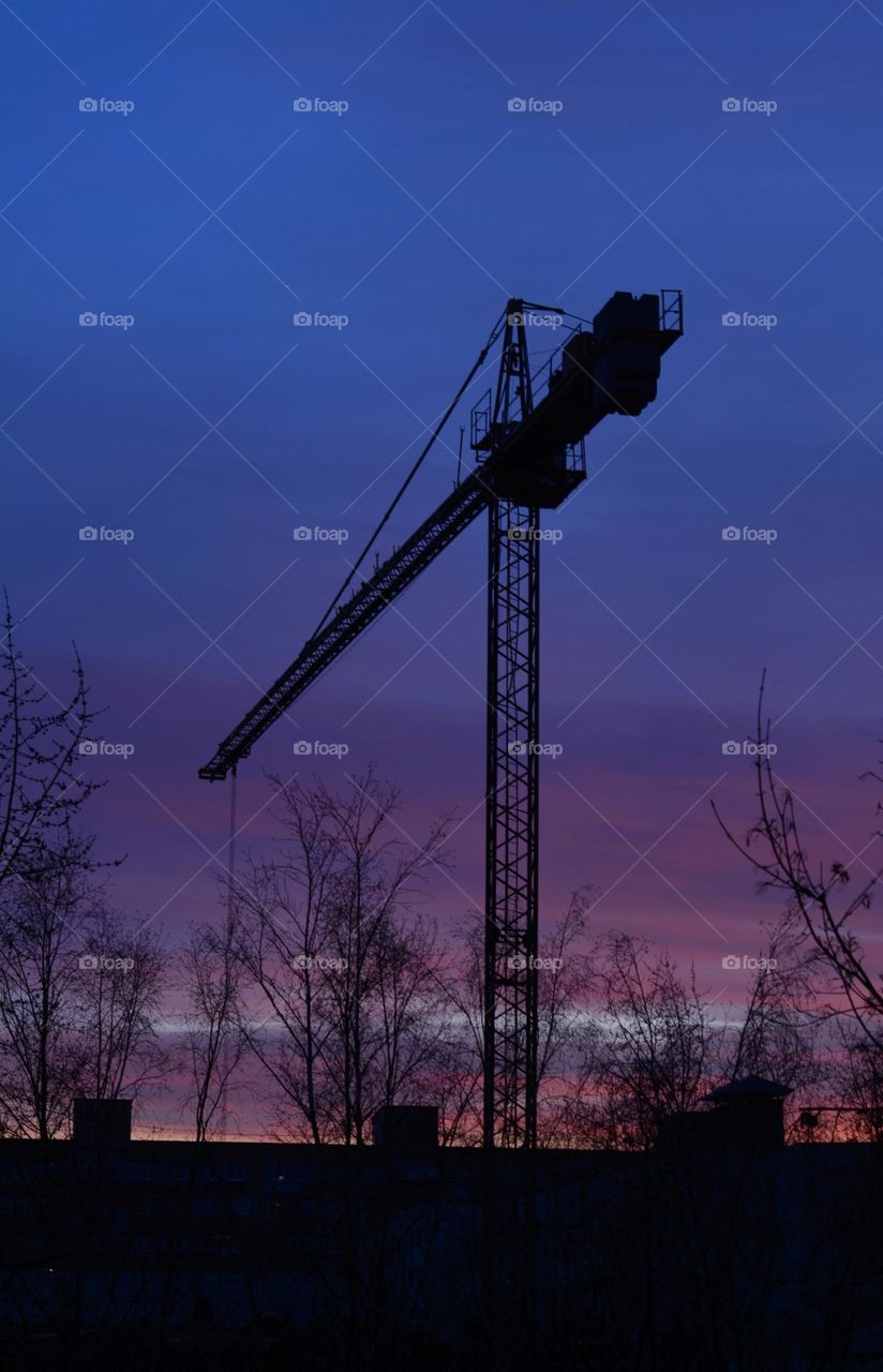 building crane geometric pattern