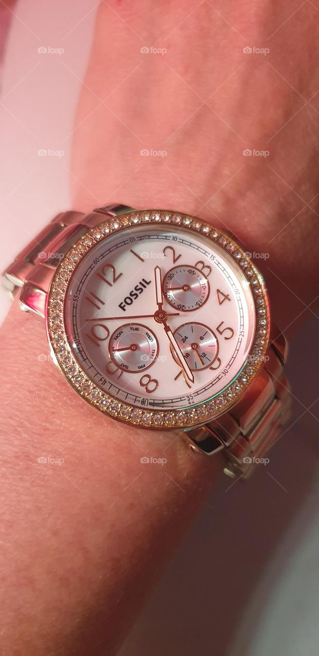 jewelry, watch, ring, outer beauty for the body.  golden time and spectacular shine FOSSIL