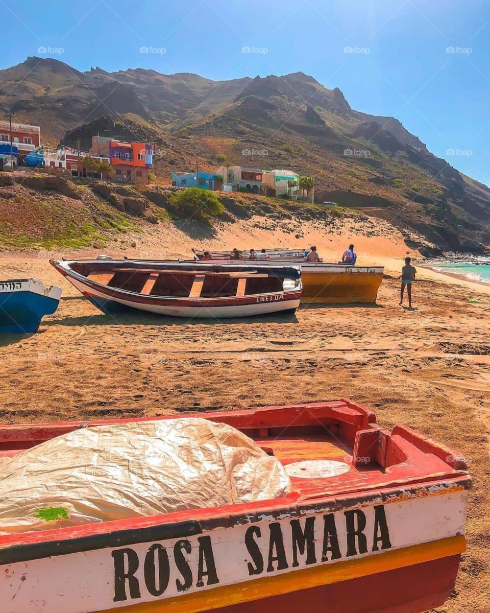 Port where many boat are parked