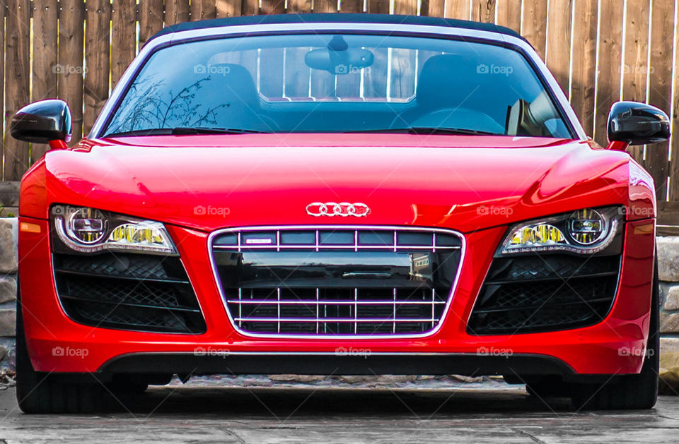Red Audi RX8