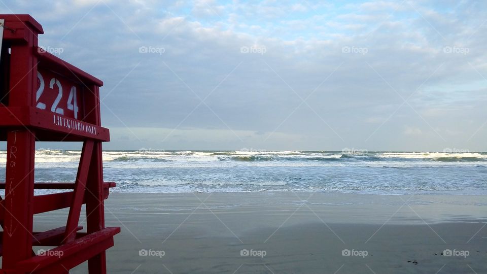 lifeguard stand by beach.