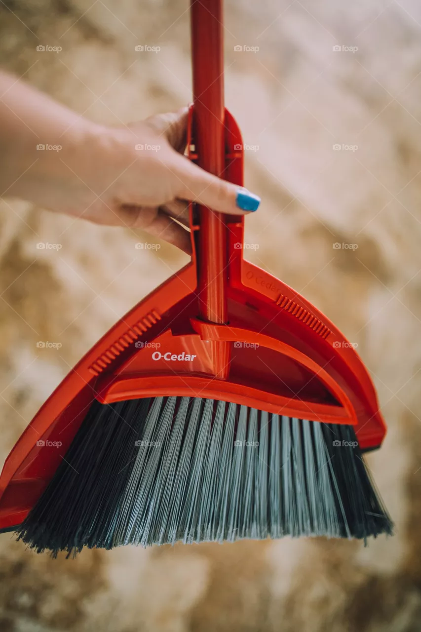O cedar broom