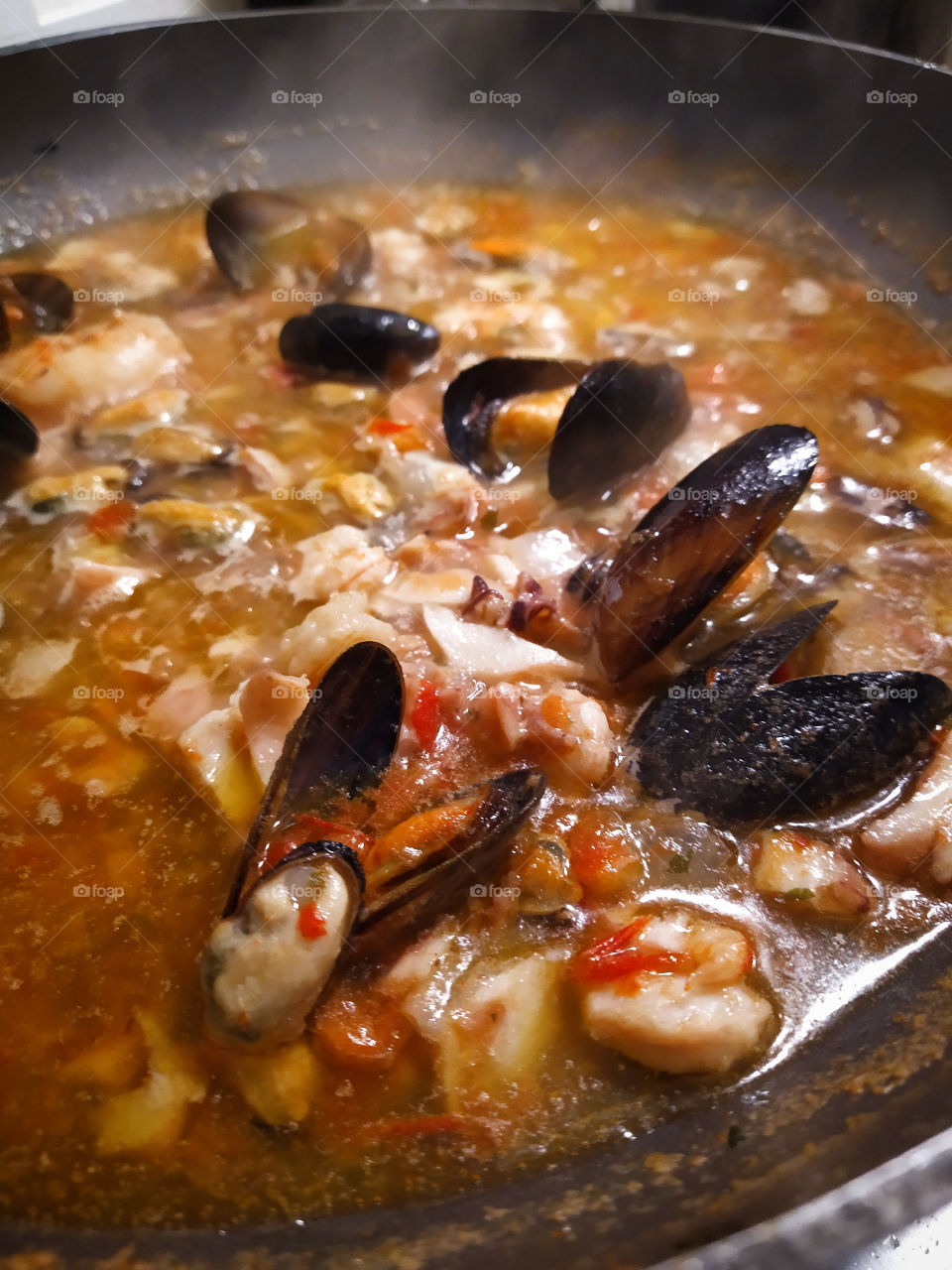 Frying seafood for pasta