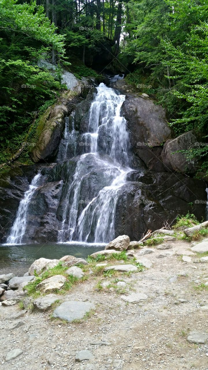 mad glen falls. one of the beautiful sights on a trip  on route 100 in VT
this is in Granville, vt
