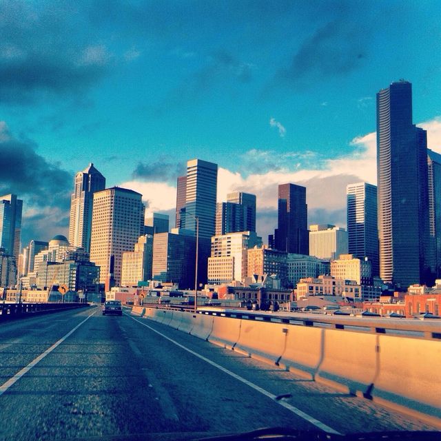 Driving into Seattle