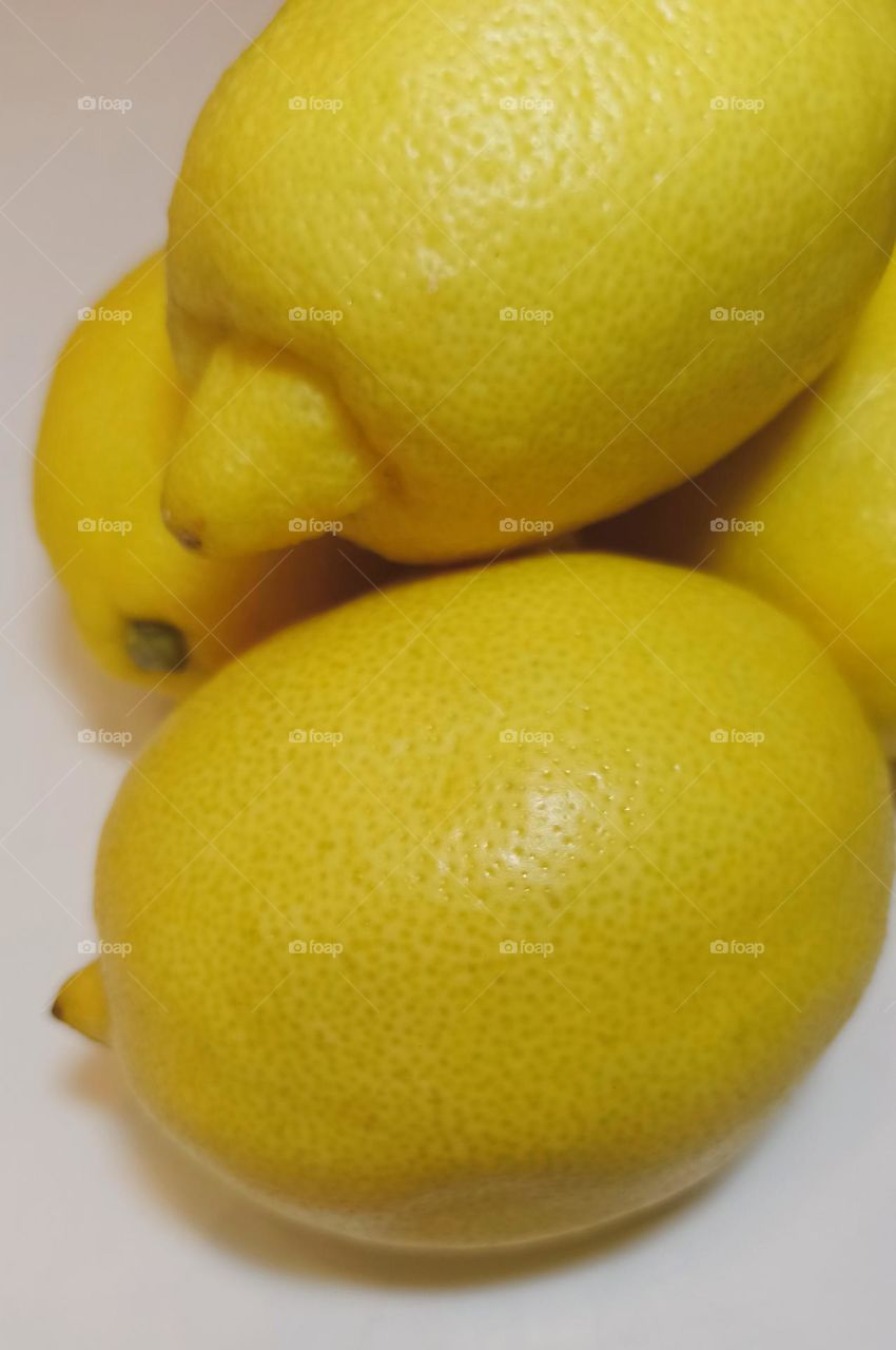 yellow lemons