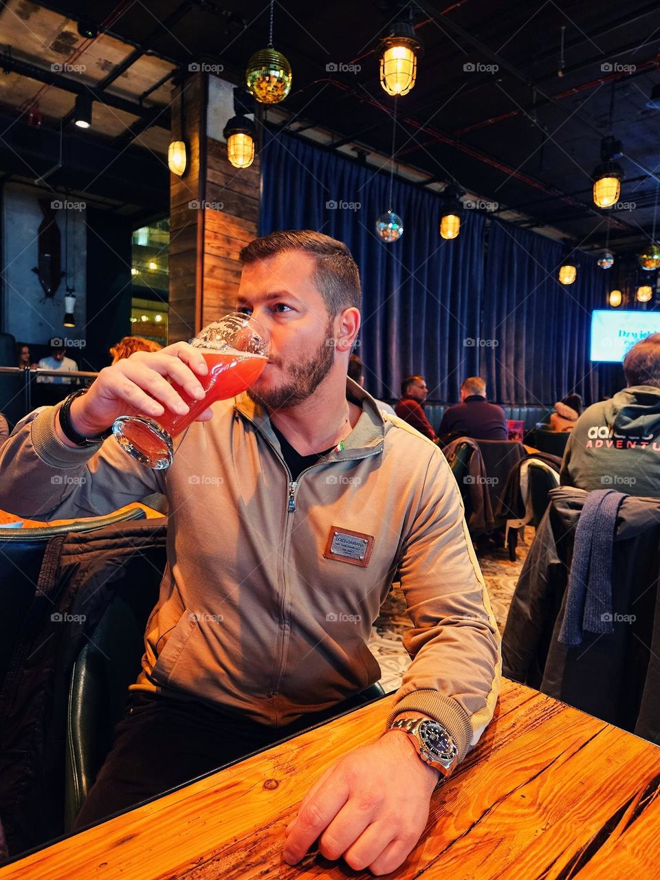 Man drinking beer 🍺