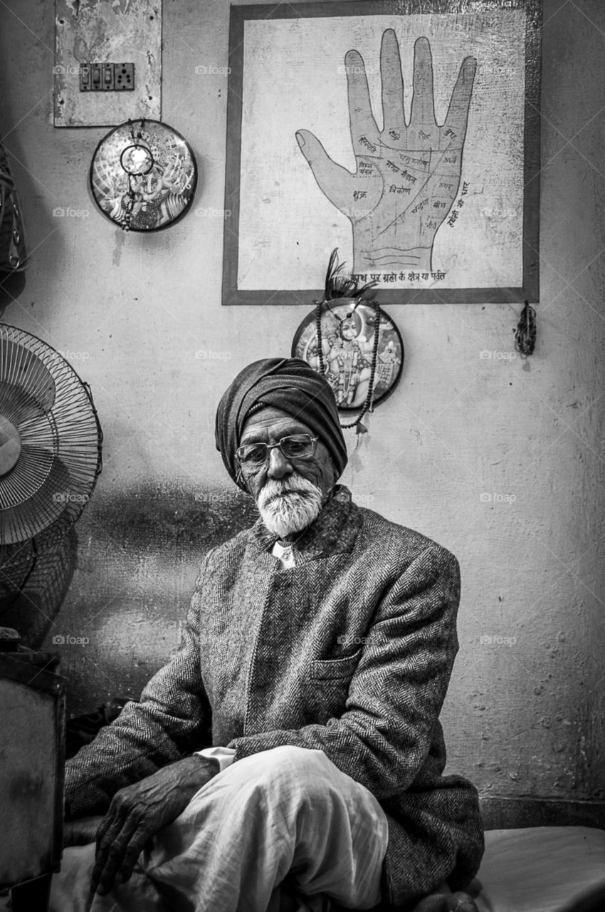 India Rishikesh fortune teller 