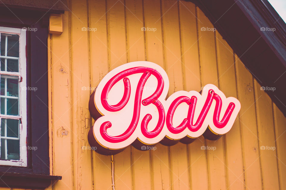 Bar