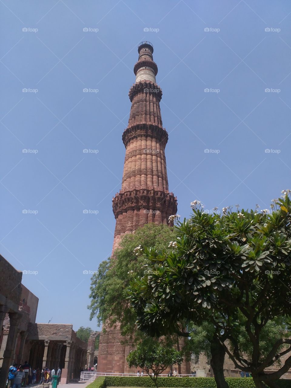 a historical place Delhi
kutubmeenar
India