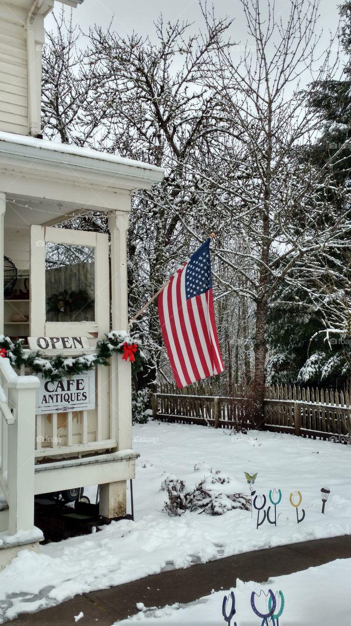 Cafe and Flag