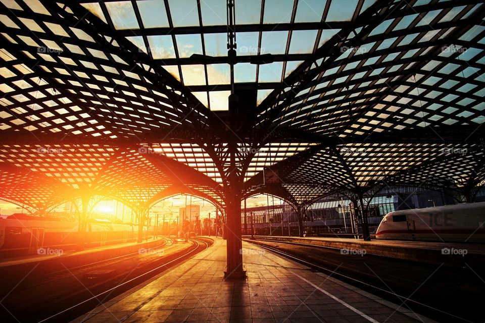 Sonne Bahnhof Köln