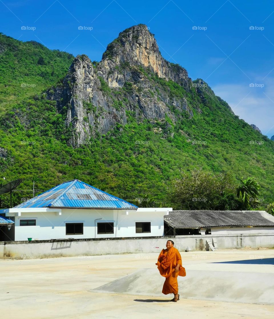 Smiling is contagious in a beautiful place like this 👌🇹🇭