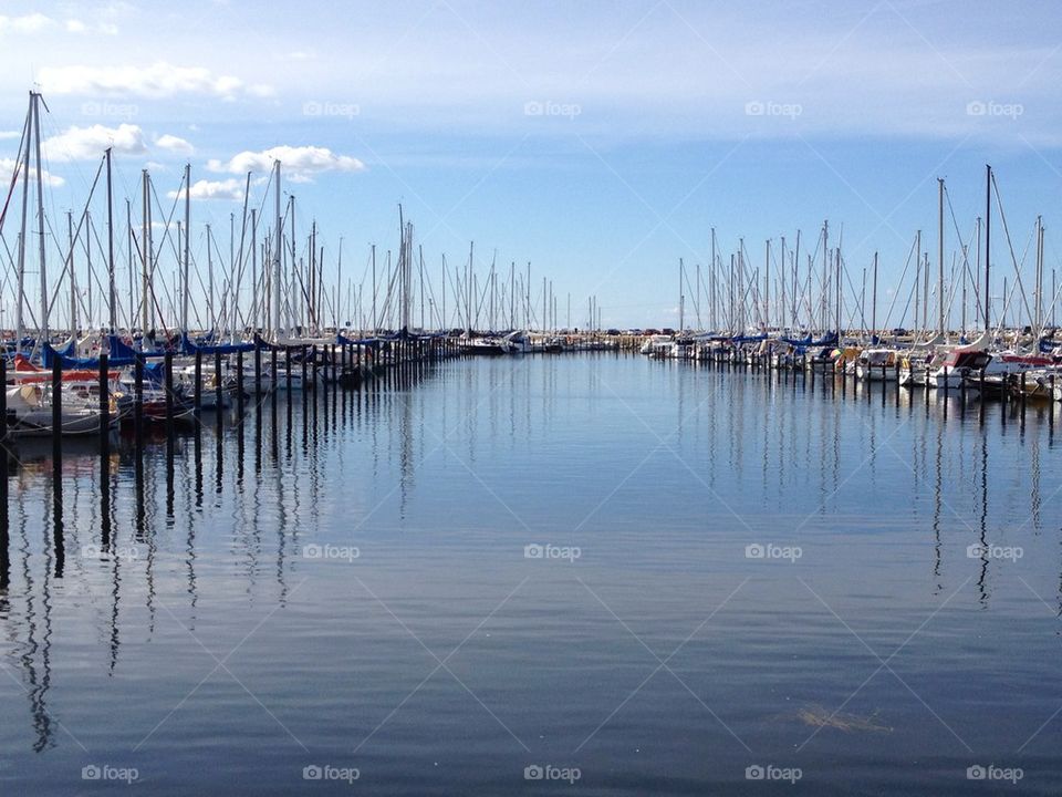 A calm day at the harbor