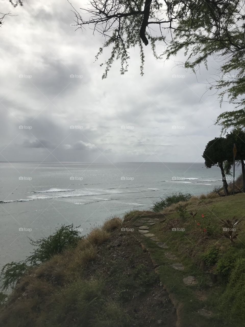 Hawaii overcast skies