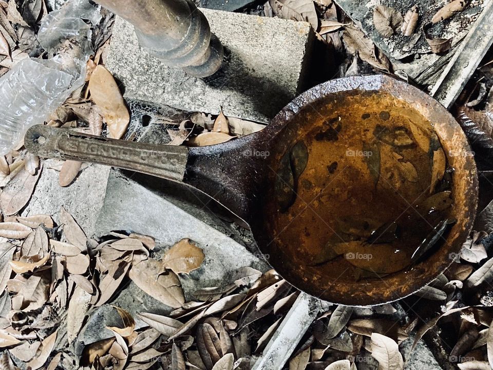 Abandoned pot