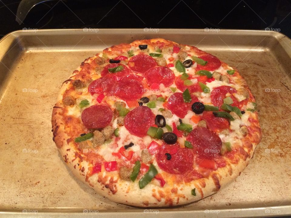 Making some tasty pizza 