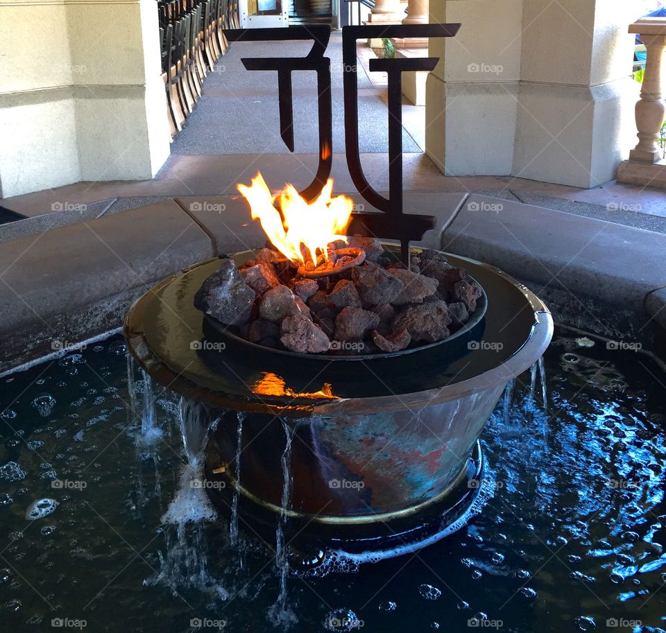 Water fountain with burning fire