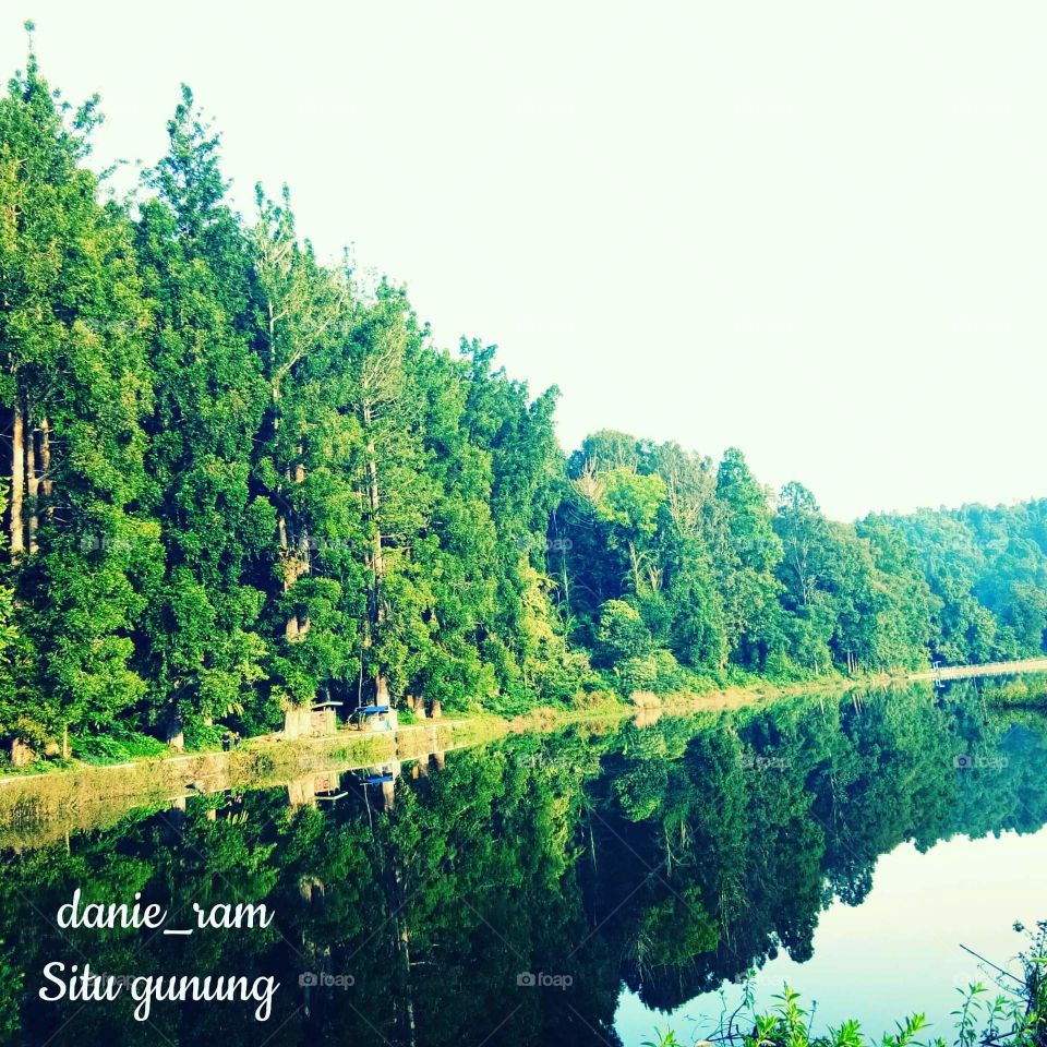 situgunung lake