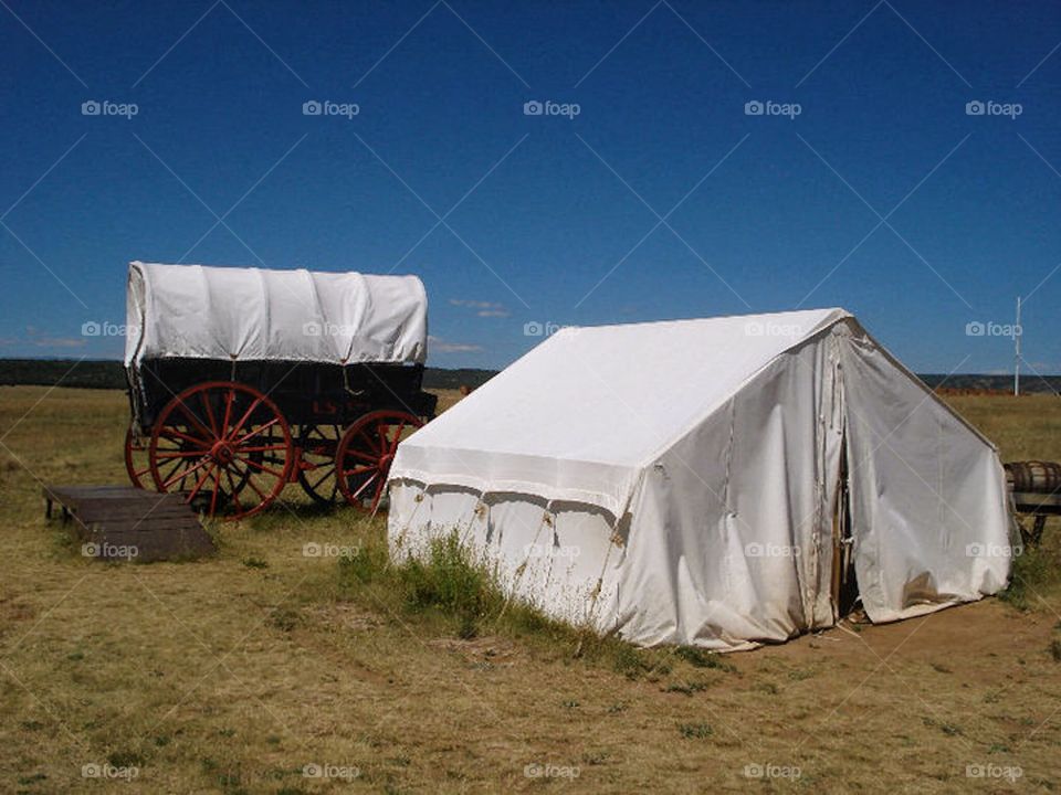 Wagon and tent at Fort Union 