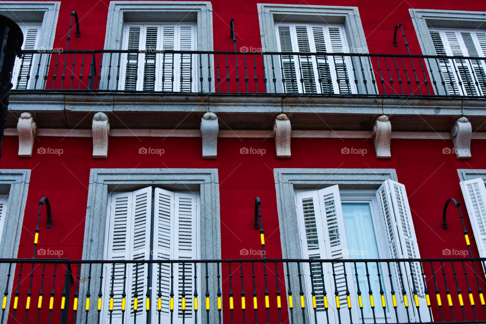 Spanish Windows