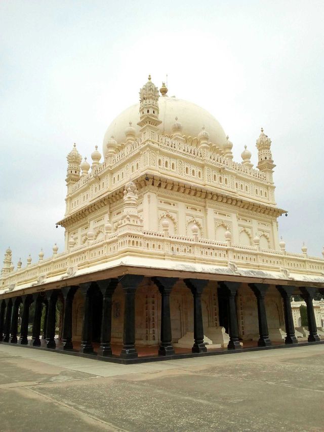 Tipu sultan tob Gumbaz