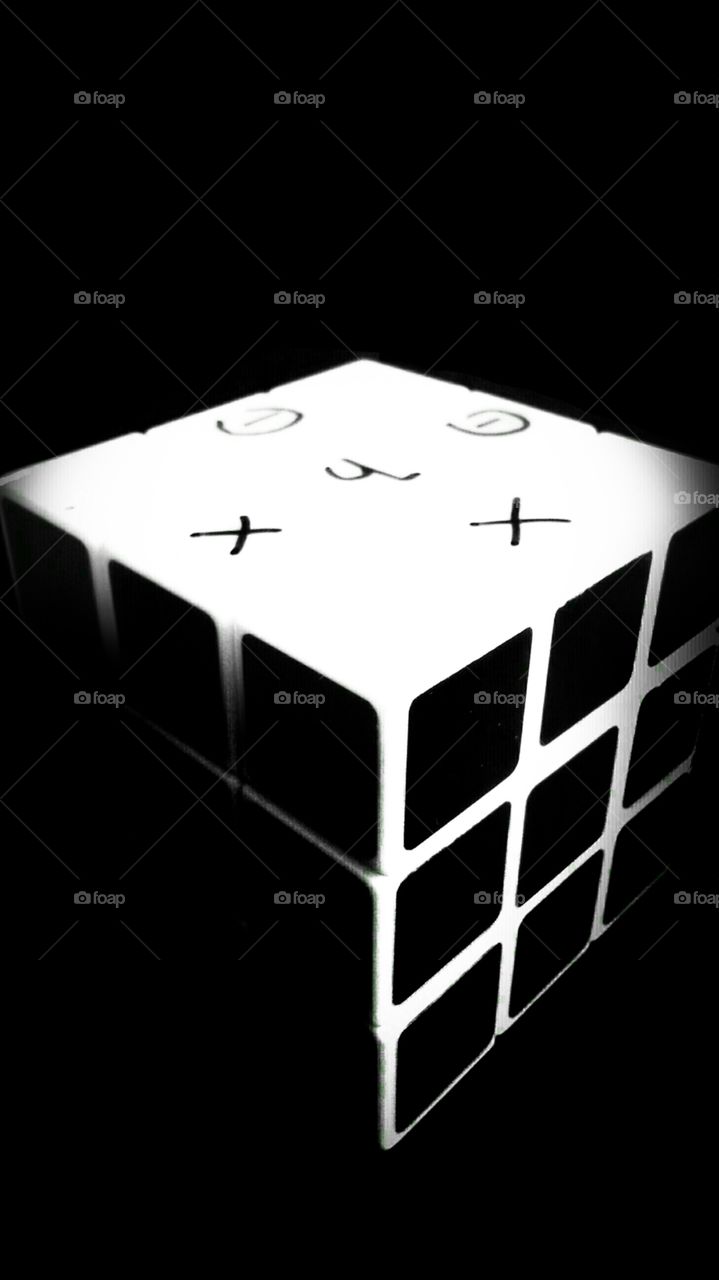 black and white wallpaper for cube phpto