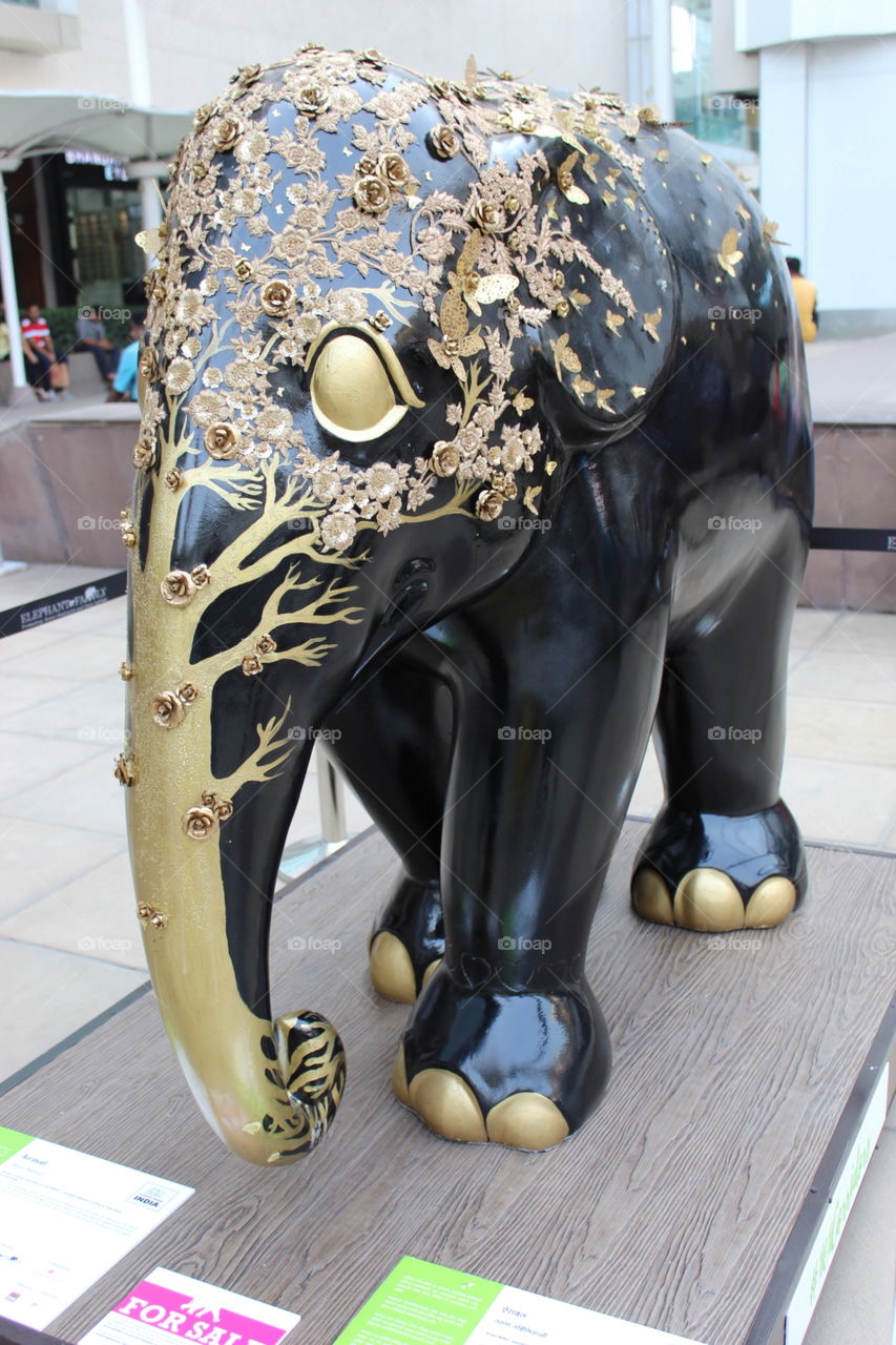Decorative elephant 