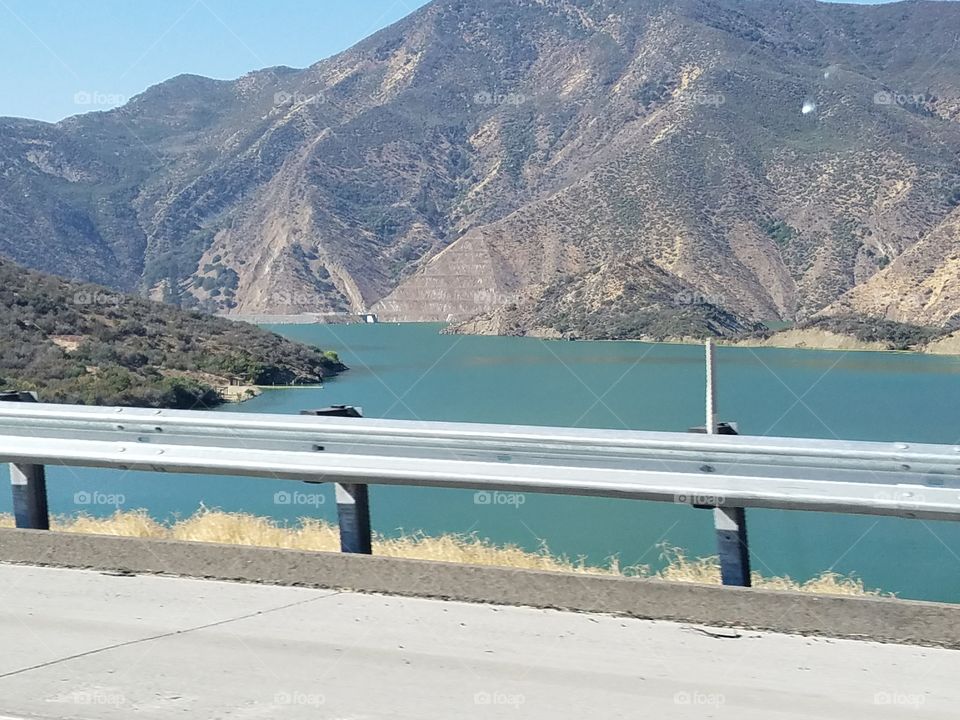 grapevine lake from the highway