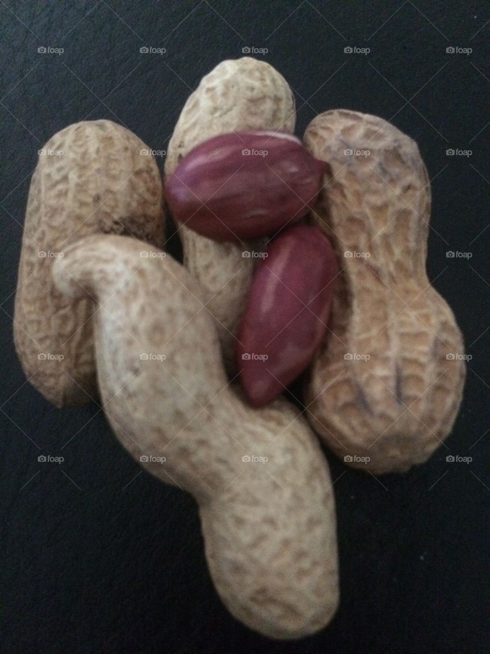 🥜 peanuts...