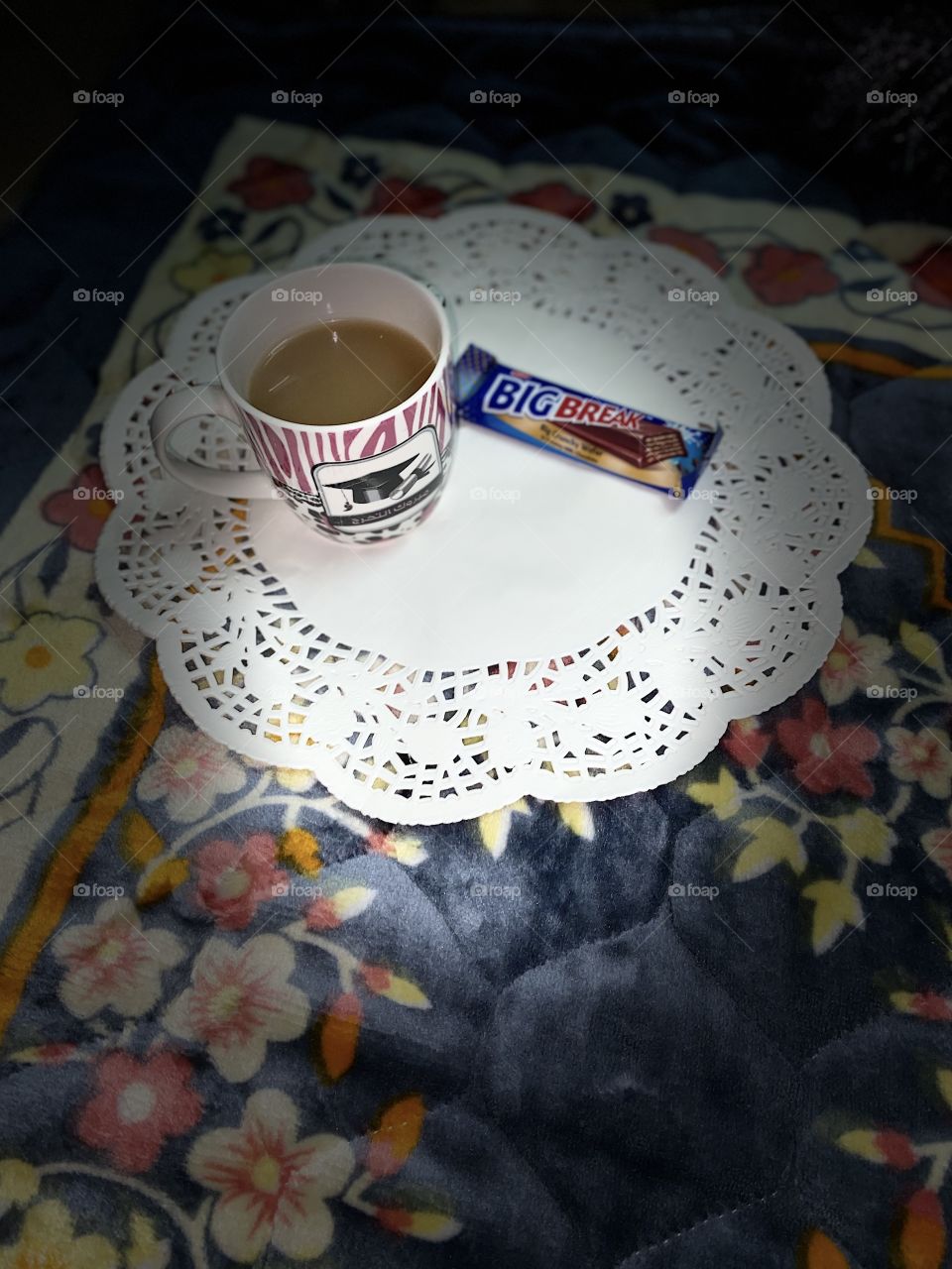 I drink Arabic coffee with chocolate 🍫 ☕️