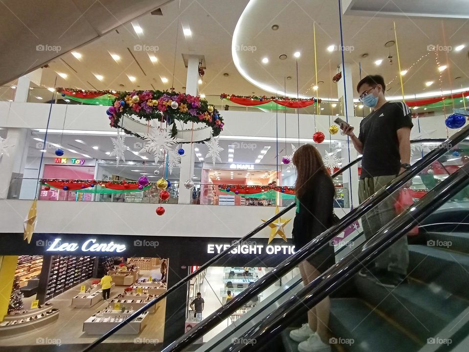 Peoples on their phone