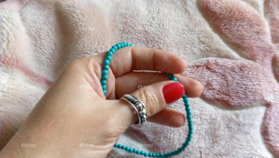 Blue beads to create women's accessories.