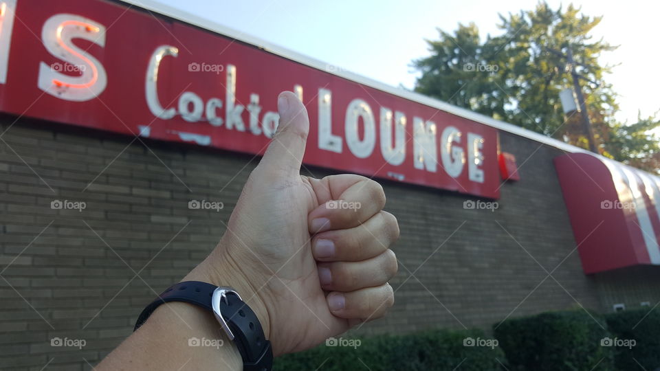 cocktail lounge