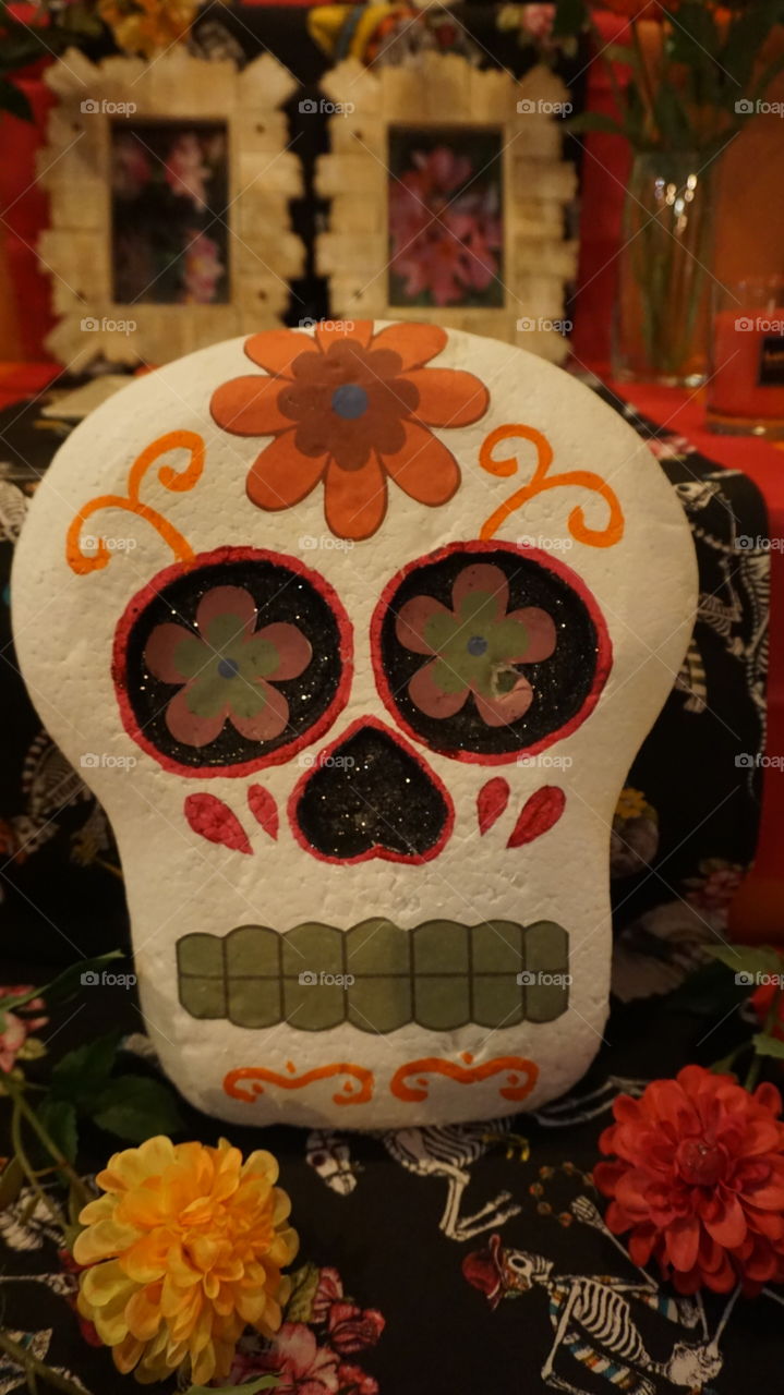 Halloween#celebrate#spooky#altar#colors#mexican#tradition