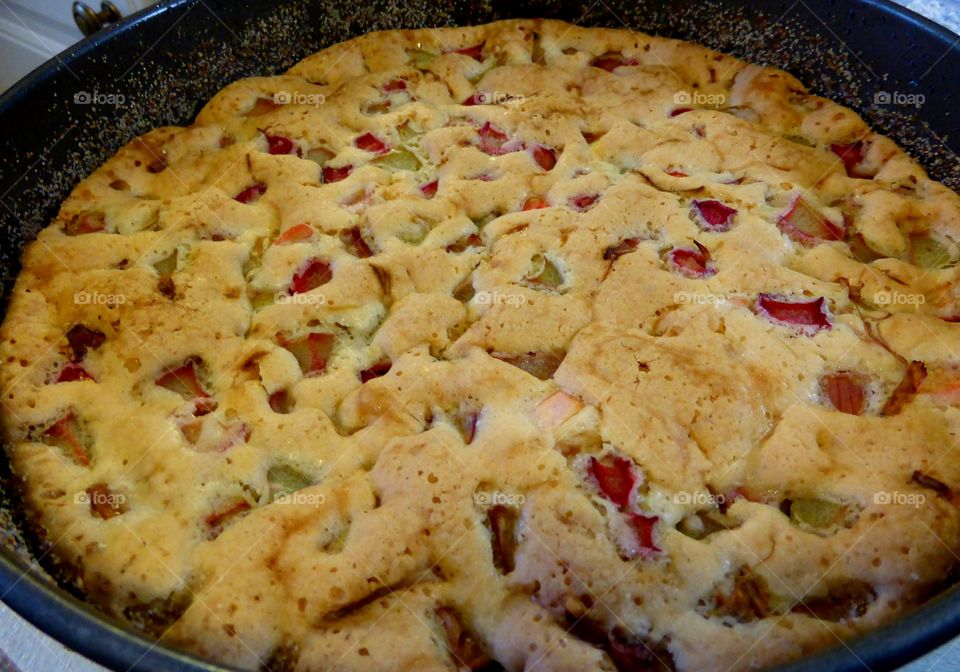 rhubarb cake