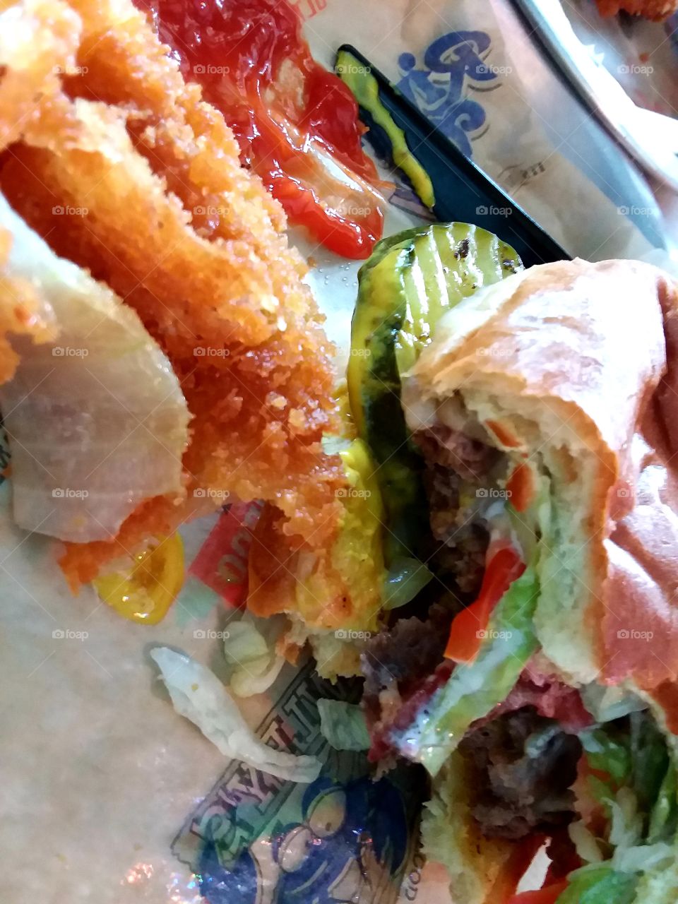 cheeseburger and onion rings