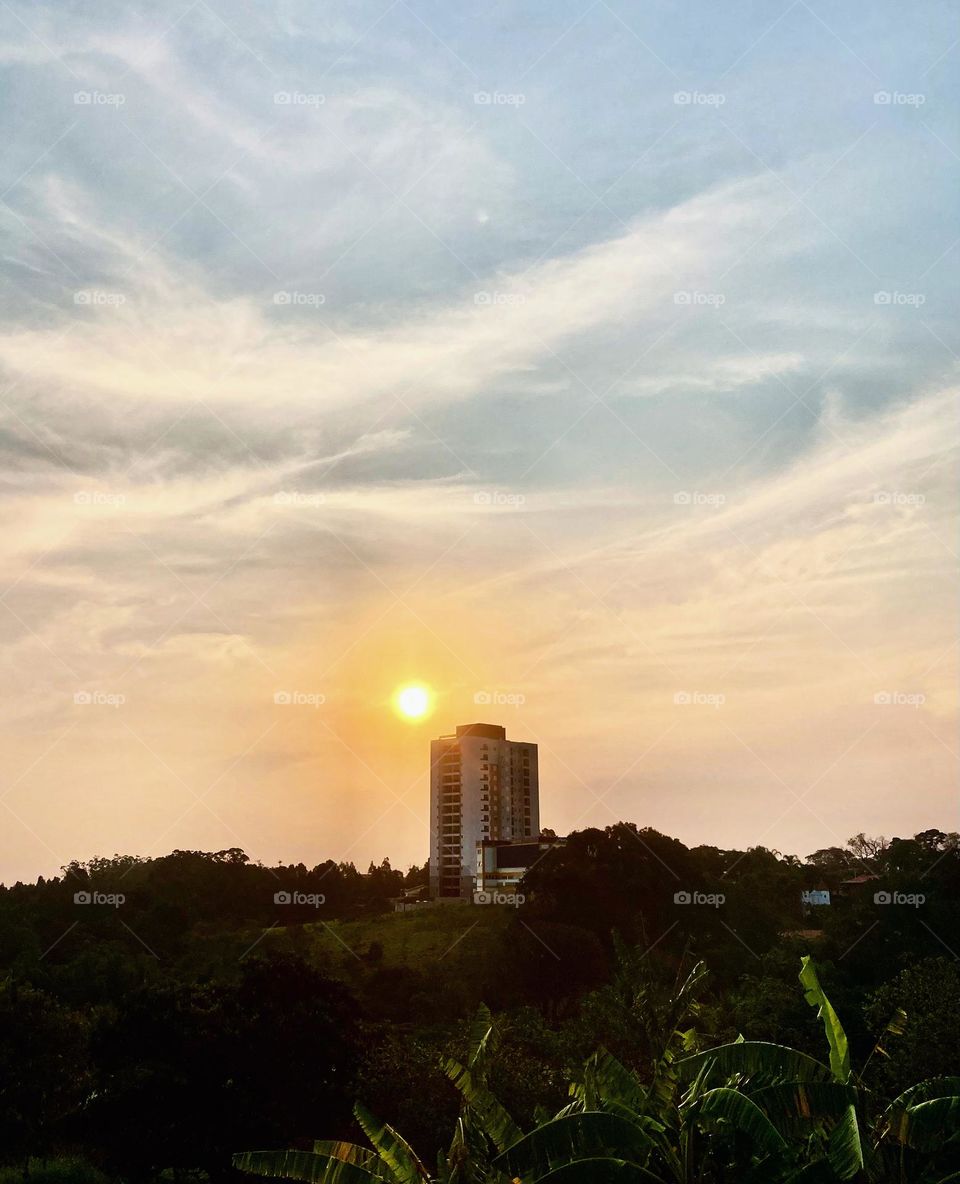 🌇🇺🇸 An extremely beautiful sunset in Jundiaí, interior of Brazil. Cheer the nature! / 🇧🇷 Um entardecer extremamente bonito em Jundiaí, interior do Brasil. Viva a natureza! 