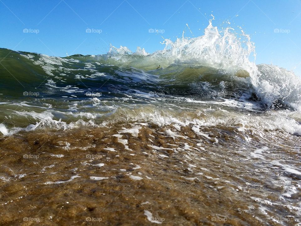 Playful waves in Santa Cruz