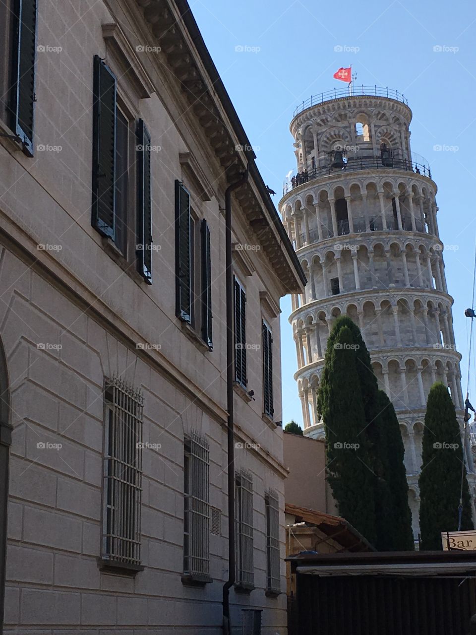 the leaning tower 