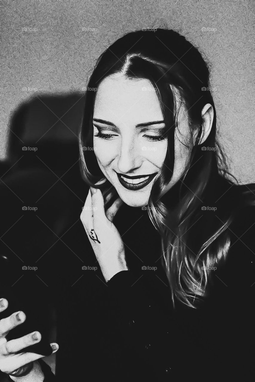 you know when you get that text from that special someone? this is that face. before the date with all the excitement